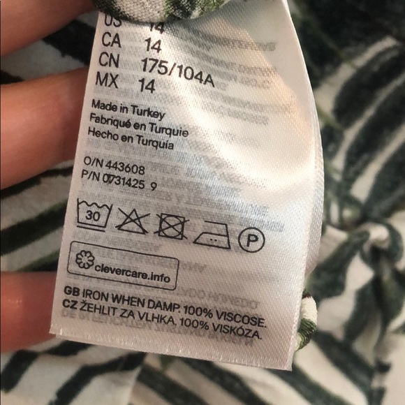 Brand new with tags H&M palm blouse - Picture 6 of 7